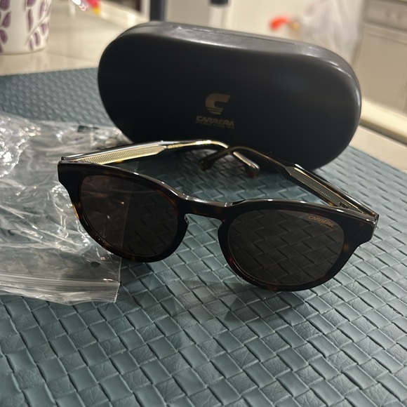 Disney Christmas 2025 Lil Rin Rin Plush Badge Red New